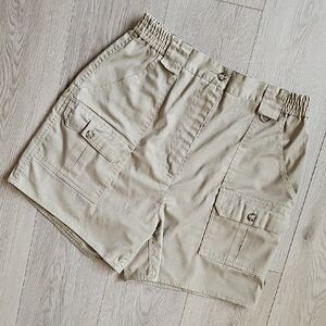 Vintage Tilley Endureables High Waisted Khaki Cargo Shorts, *Vintage Size 12